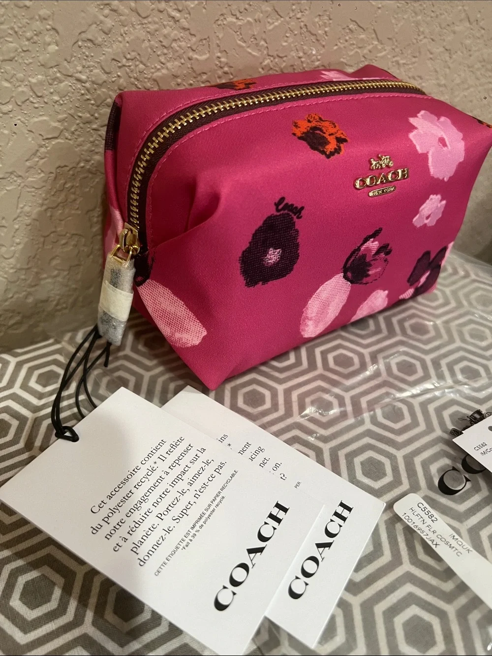COACH C5582 IMQUK HLFTN FLR Pink Floral Satin Cosmetic Case with Gold-Tone Zip